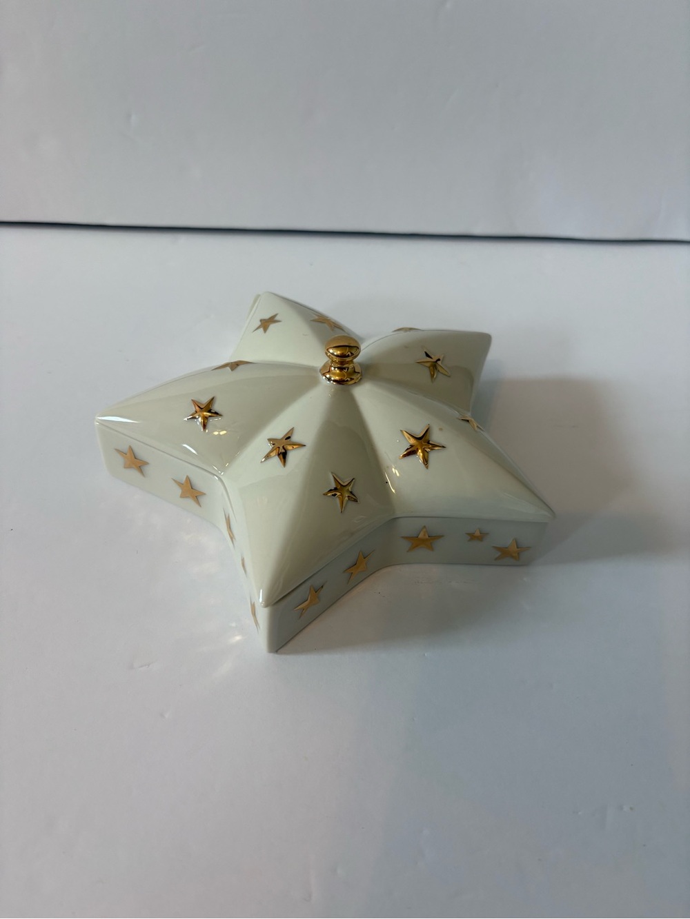 Lenox Star-Shaped Trinket Box with Gold Stars